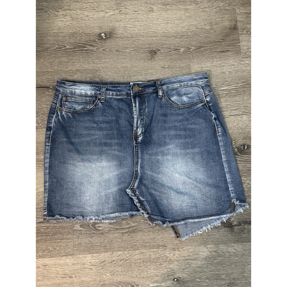 Indigo Rein Denim Frayed Edge Medium Wash Faded Juniors Skirt Y2K SZ 13